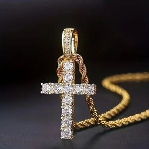 Beautiful cross necklace brand new